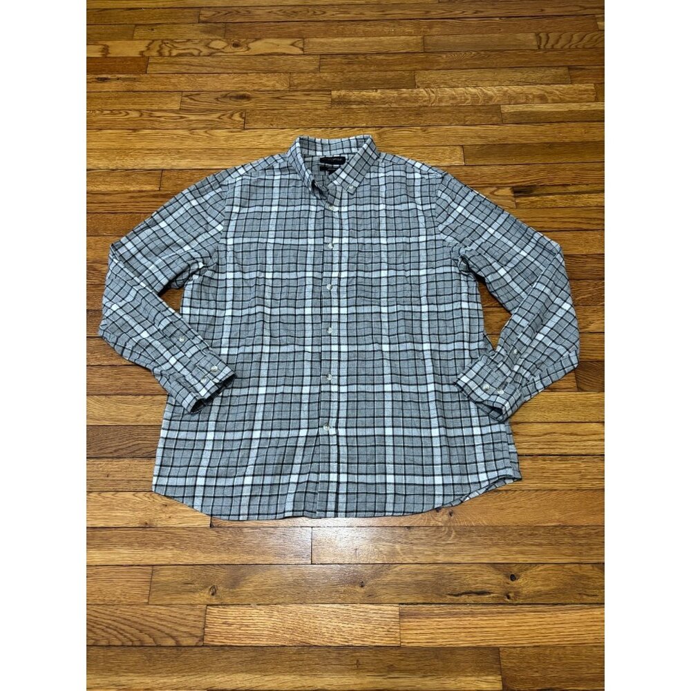 Banana Republic Mens Shirt Size XL Gray Untucked Fit Plaid Flannel Casual Work